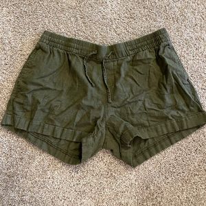 Linen shorts